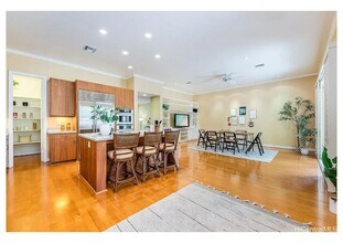 1058 Koko Kai Pl in Honolulu, HI - Building Photo - Building Photo