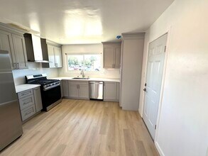 7777 Shannon Ave in Dublin, CA - Building Photo - Building Photo