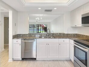 3351 Twin Lakes Terrace in Fort Pierce, FL - Building Photo - Building Photo
