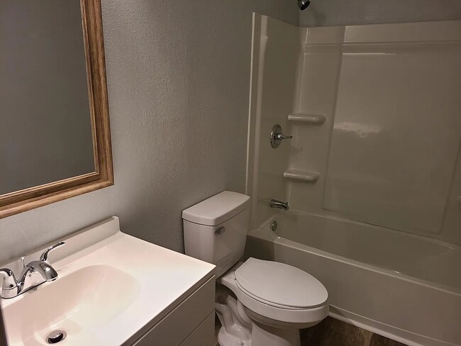 2707 Donley St in Pensacola, FL - Building Photo - Building Photo
