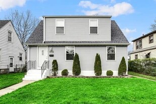 6806 Ridgeland Ave in Hammond, IN - Building Photo