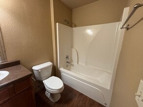 3304 SW Victoria Pl in Bentonville, AR - Building Photo - Building Photo