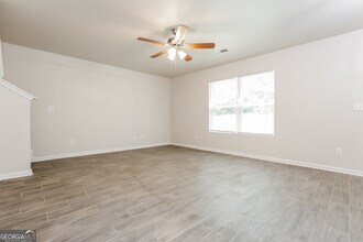 508 Brady Dr in Villa Rica, GA - Foto de edificio - Building Photo