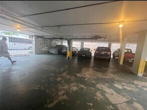 949 Pennsylvania Ave, Unit 302 in Miami Beach, FL - Foto de edificio - Building Photo