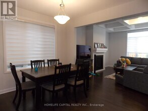 110 Lynn Coulter St in Ottawa, ON - Building Photo - Building Photo