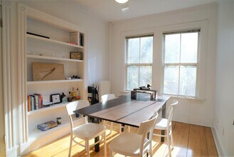 28 Healey St, Unit 28 in Cambridge, MA - Foto de edificio - Building Photo