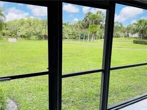 2900 NW 42nd Ave in Coconut Creek, FL - Foto de edificio - Building Photo