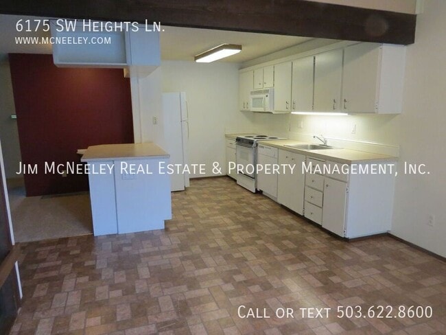 6175 SW Heights Ln in Beaverton, OR - Building Photo - Building Photo