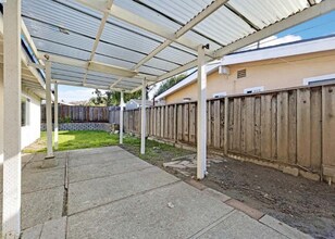 24808 Mango St in Hayward, CA - Building Photo - Building Photo