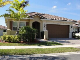 8253 NW 118th Way in Parkland, FL - Building Photo