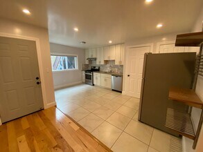 2715 Sutter St in San Francisco, CA - Building Photo - Building Photo