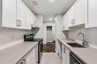 90 Heath St W in Toronto, ON - Building Photo - Building Photo