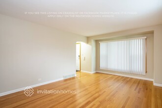 8127 N Octavia Ave in Niles, IL - Building Photo - Building Photo