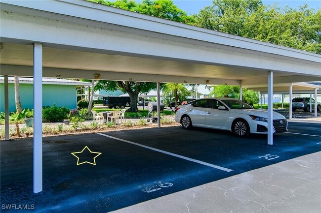 property at 3225 E Riverside Dr