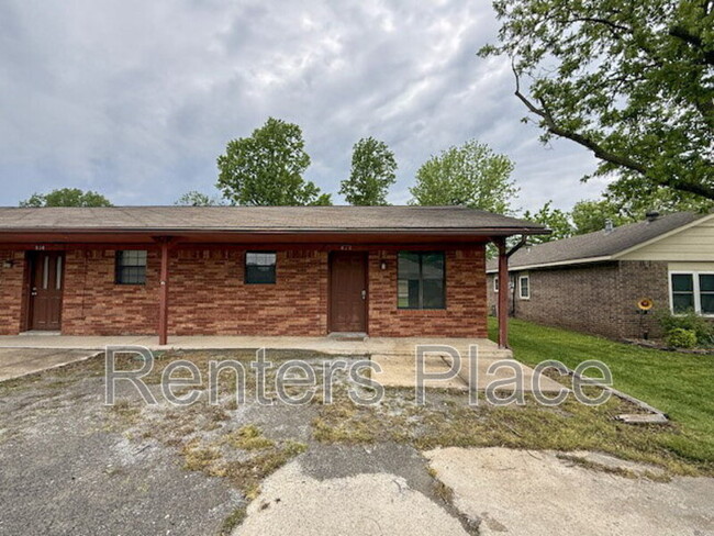 property at 812 S Adair St