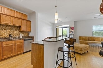 2230 Cheshire Bridge Rd NE in Atlanta, GA - Building Photo - Building Photo