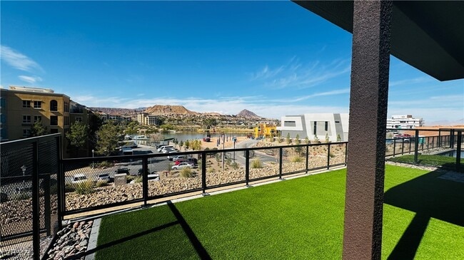 property at 26 Promenade Isle Ln