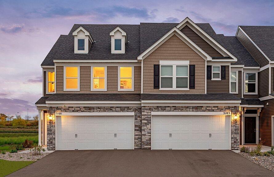 17925 Genoa Dr in Lakeville, MN - Building Photo