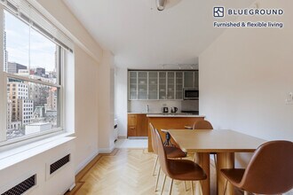 30 Park Ave in New York, NY - Building Photo - Building Photo