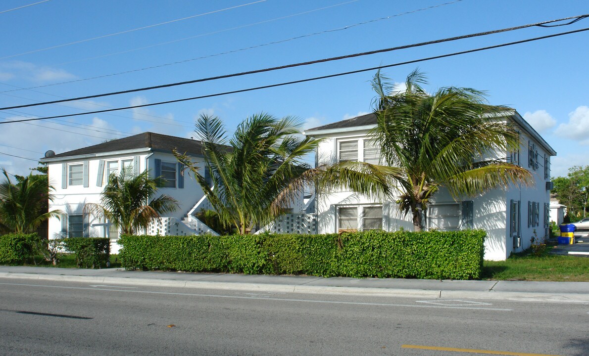 3801-3805 S Olive Ave in West Palm Beach, FL - Building Photo