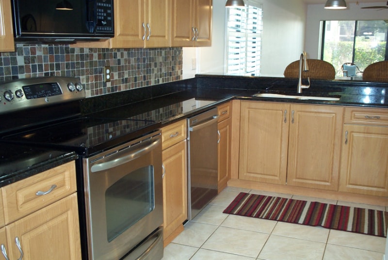 4440 Chantelle Dr in Naples, FL - Building Photo