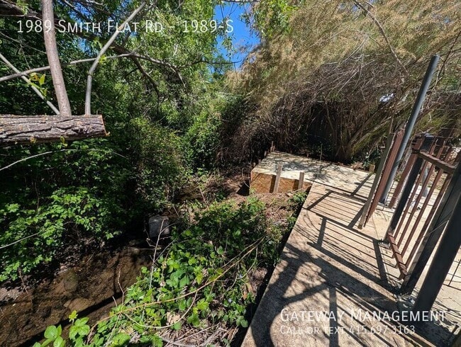 1989 Smith Flat Rd in Placerville, CA - Building Photo - Building Photo