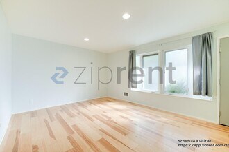 1601 South Main St in Seattle, WA - Building Photo - Building Photo