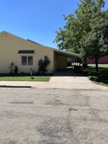 521 24th St in Wilson, KS - Building Photo