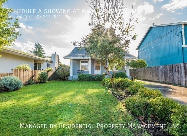 property at 5616 SE Mall St