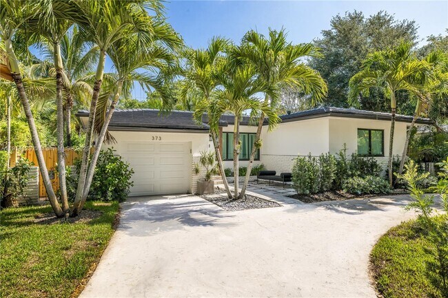 373 NE 104th St in Miami Shores, FL - Building Photo - Building Photo