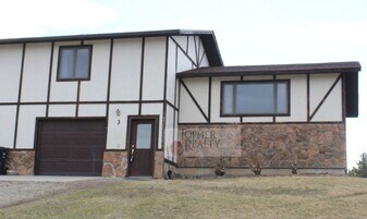 3 Cambridge Ct in Clancy, MT - Building Photo