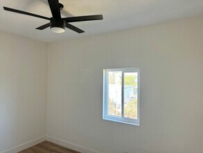 317 N Alvarado St in Los Angeles, CA - Building Photo - Building Photo