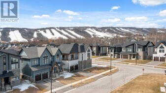 101 Cattail Cres in Blue Mountains, ON - Building Photo