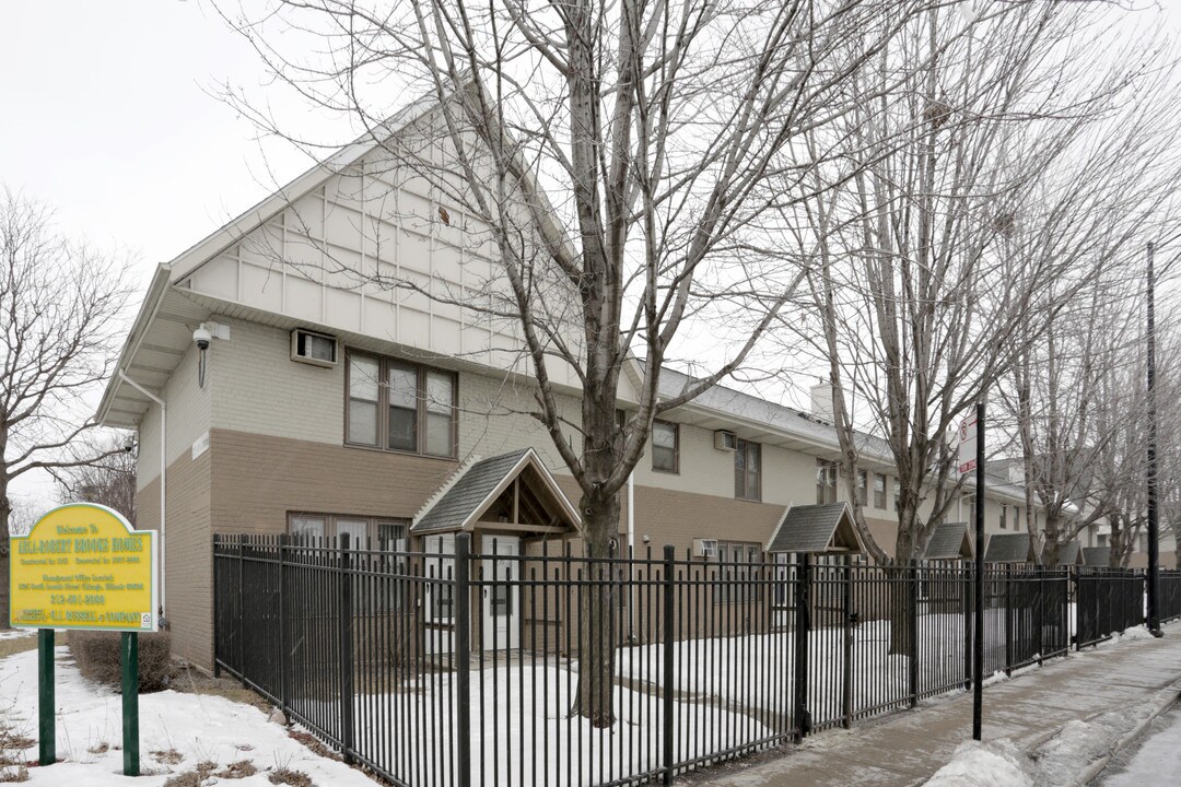 Robert Brooks Homes in Chicago, IL - Foto de edificio