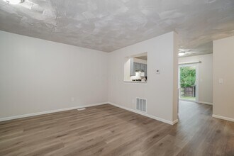 967 Robmeyer Dr in Columbus, OH - Building Photo - Building Photo