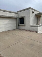 1032 E Michelle Dr in Phoenix, AZ - Building Photo - Building Photo
