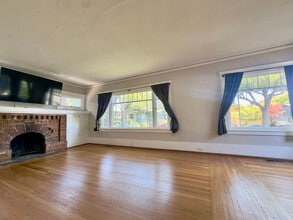 2309 Derby St in Berkeley, CA - Foto de edificio - Building Photo