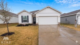 15514 Caramel Spgs Dr in Conroe, TX - Building Photo