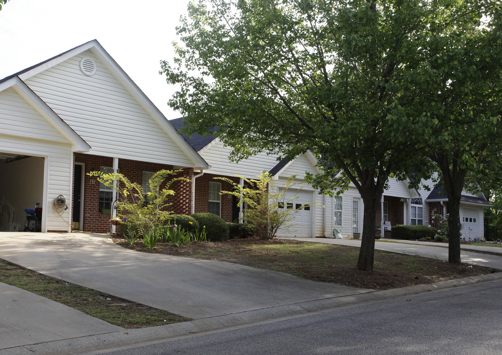 The Ridge at White Oak in Newnan, GA - Building Photo