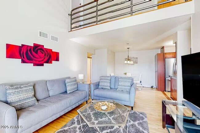 property at 154 W 5th St