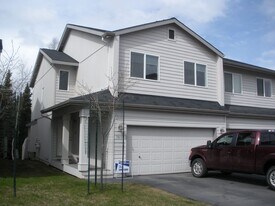 7078 Fairweather Park Loop in Anchorage, AK - Building Photo