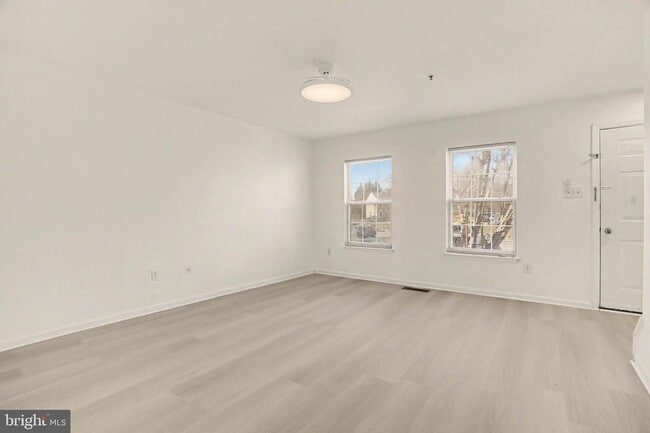 14805 Strawberry Ln in Burtonsville, MD - Building Photo - Building Photo