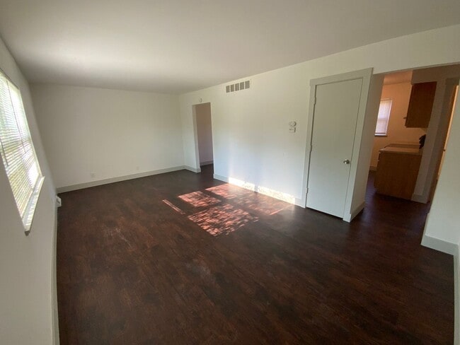 property at 204 S Scott Blvd