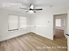 3213 Bideker Ave in Fort Worth, TX - Building Photo - Building Photo
