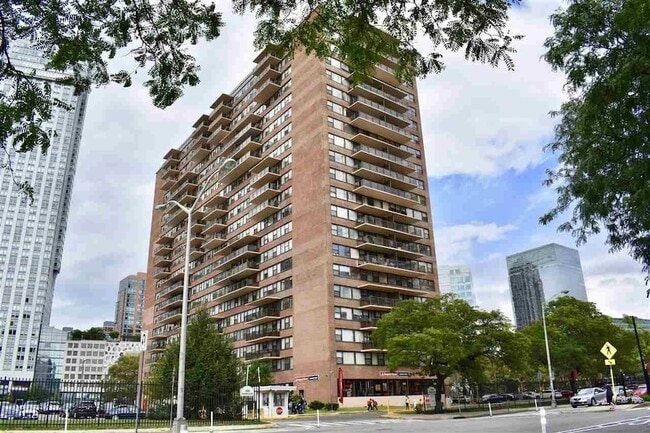 270 Marin Blvd in Jersey City, NJ - Building Photo - Building Photo