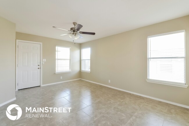 8439 Chalk Hill Cove in Converse, TX - Building Photo - Building Photo