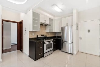 360 43rd St, Unit 4A in Brooklyn, NY - Building Photo - Building Photo