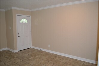 1108 Boston St in Deer Park, TX - Building Photo - Building Photo
