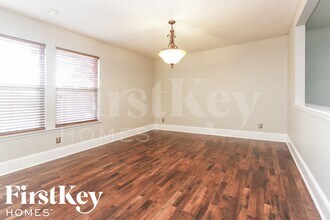 8857 Browns Valley Ct in Indianapolis, IN - Foto de edificio - Building Photo