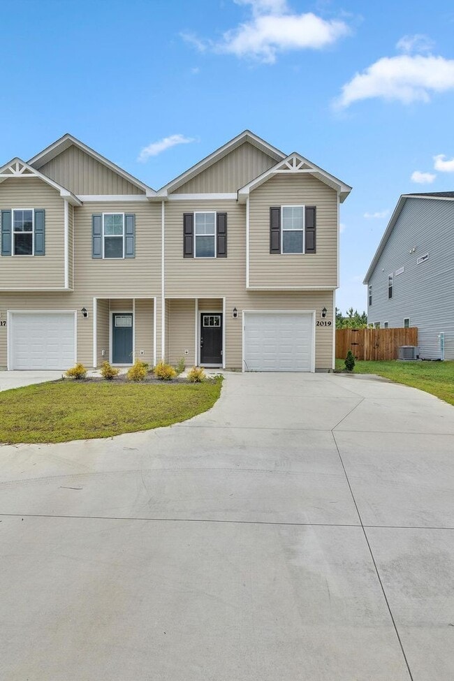 property at 2019 Folkstone Wds Ln